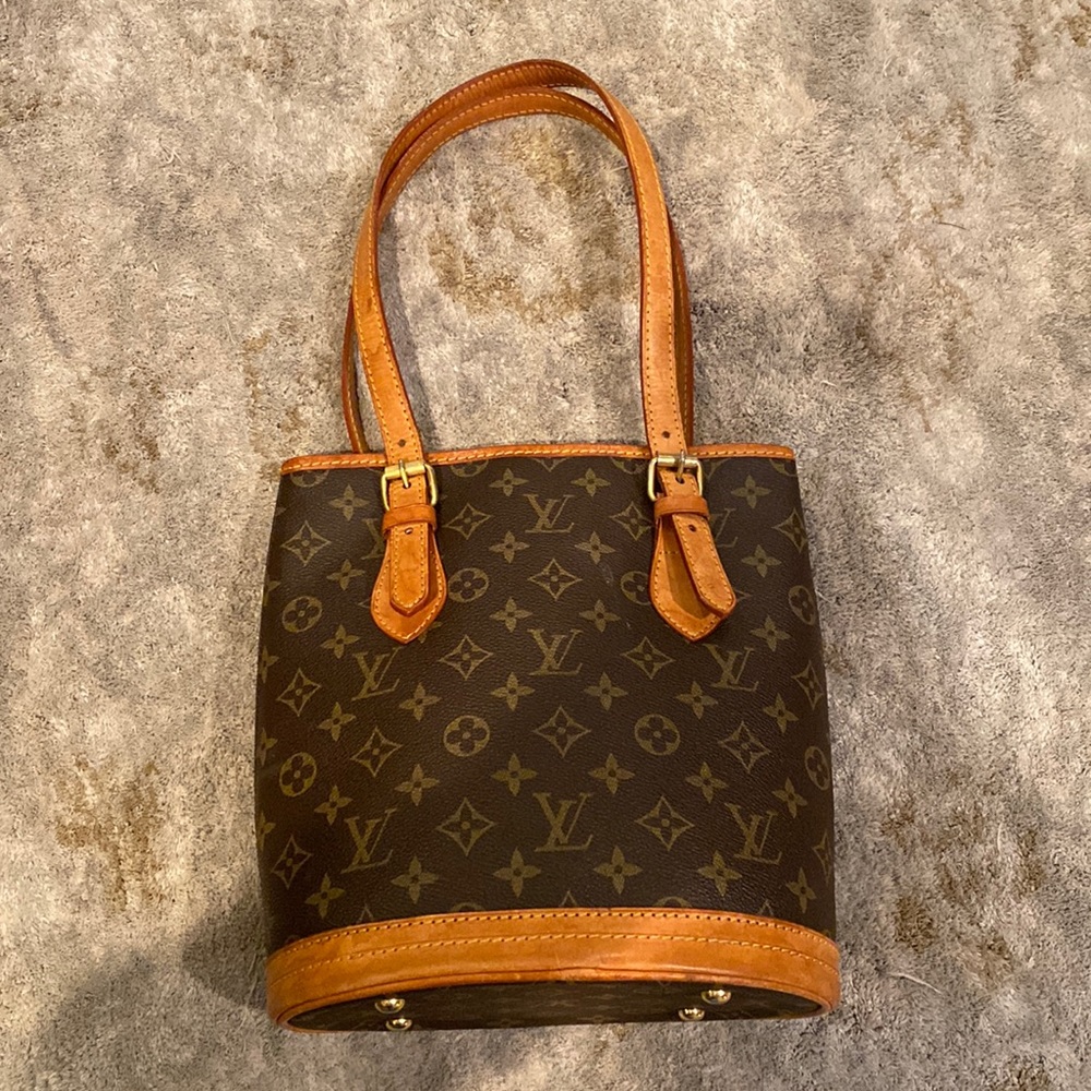 Authentic vintage Louis Vuitton bucket bag.